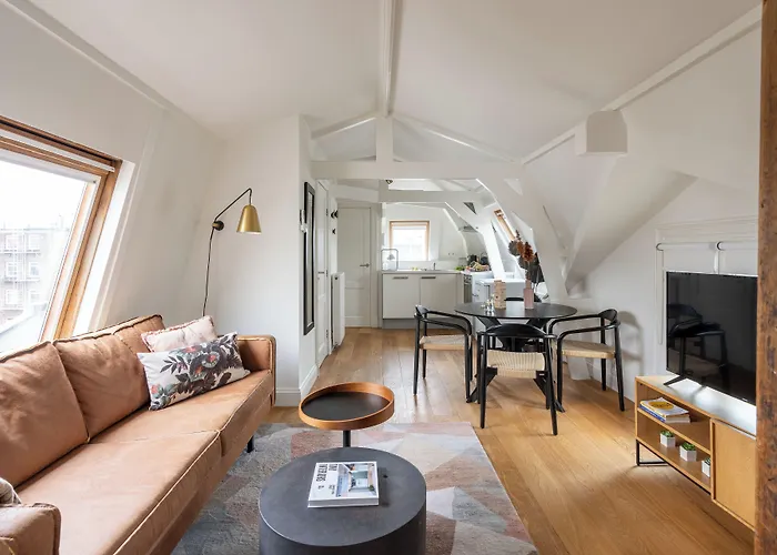 Amsterdam Vondelpark by YAYS Aparthotel